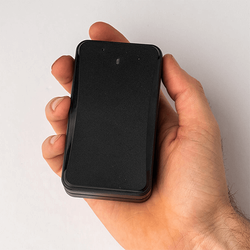 Magnetic GPS Tracker can be held in your hand